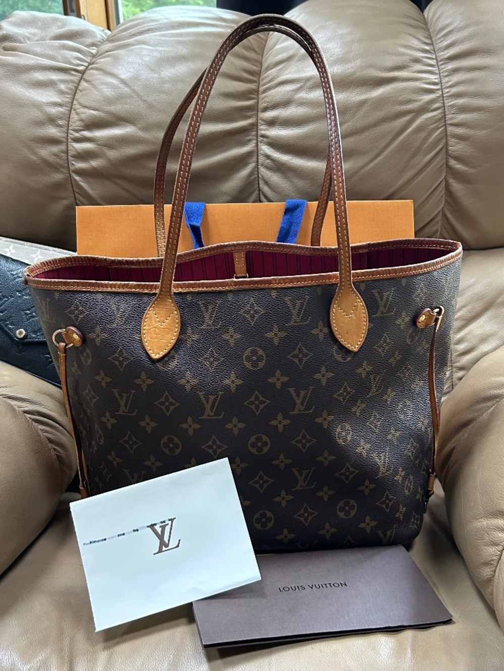 🩷Authentic Louis Vuitton Neverfull RARE PIVIONE MM🩷